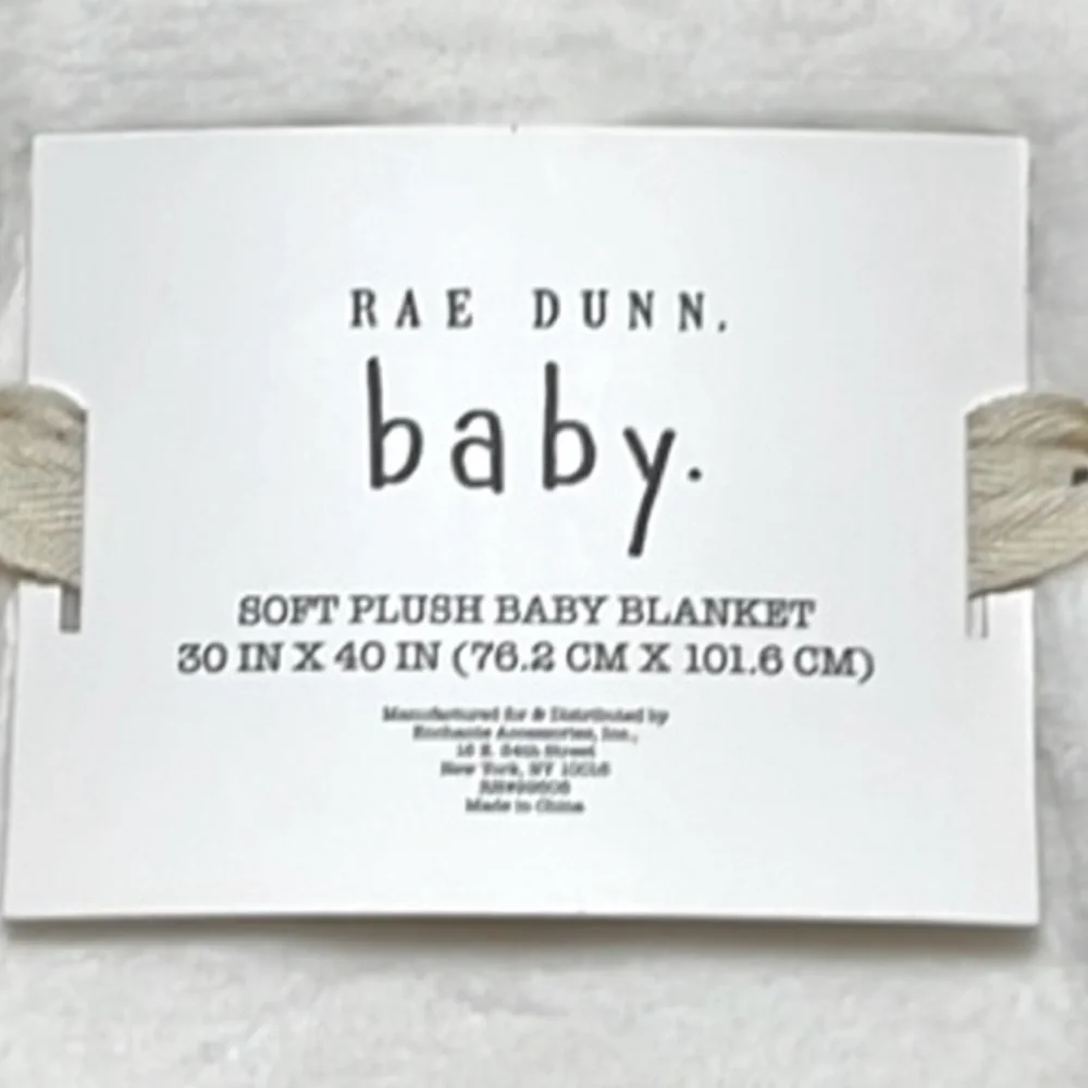 HOME - Rae Dunn - ‘Hello World’ 30” x 40” soft plush baby blanket. NWT Last one!